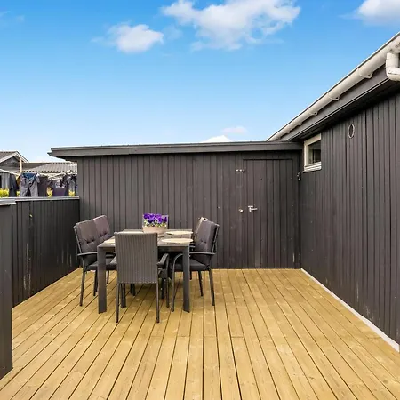 Danail - 250m From The Sea By Interhome Feriehus *